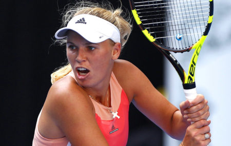 CAROLINA WOZNIACKI GANA SU PRIMERA BATALLA PARA EL 2019