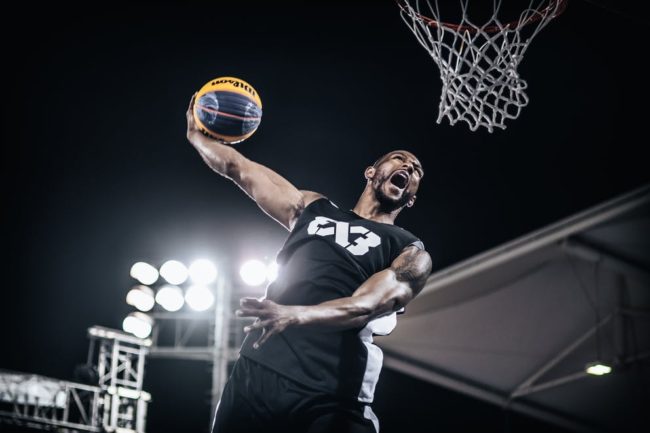 CHRIS STAPLES, MAS QUE UN VOLCADOR DE 3 X 3, ESTRELLA EN TIKTOK